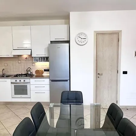 Comfyspot Apartment Rosia